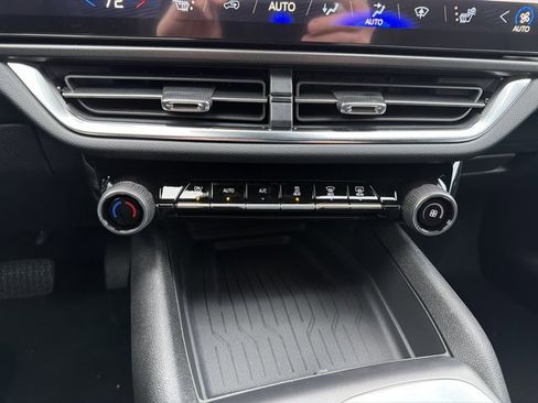 New 2026 Chevrolet Equinox EV LT image 18