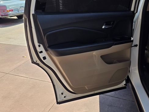 Used 2021 Honda Pilot Elite image 30