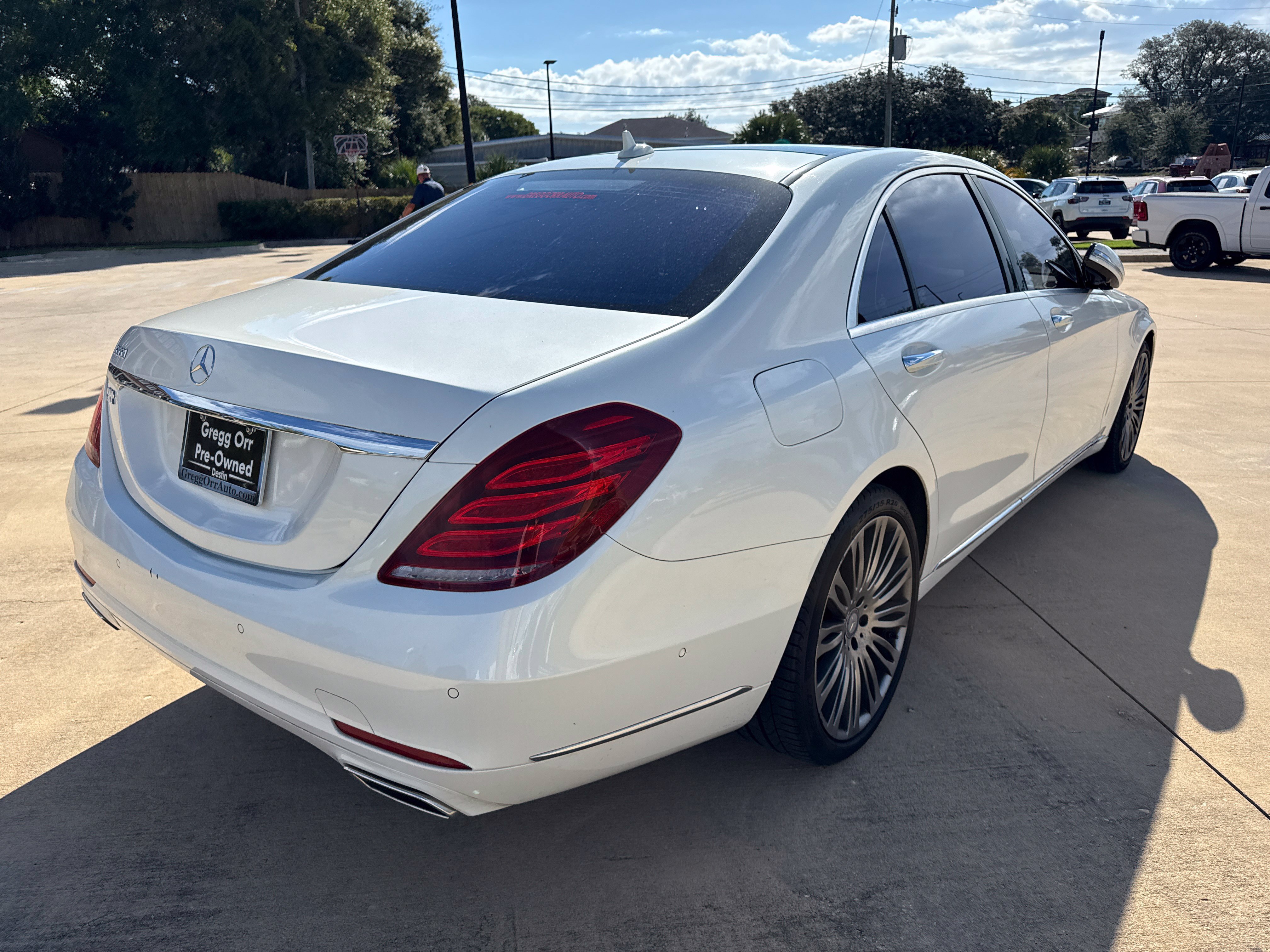 Used 2015 Mercedes-Benz S 550 Sedan image 7