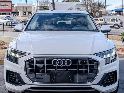 Used 2023 Audi Q8 Premium Plus image 2
