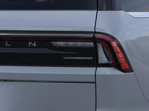 New 2025 Lincoln Navigator Reserve image 21