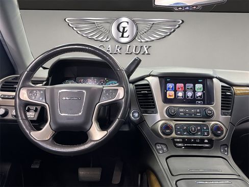 Used 2017 GMC Yukon XL Denali w/ Open Road Package image 12