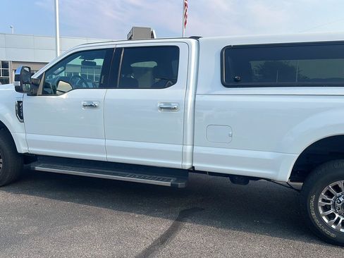 Used 2022 Ford F250 Lariat w/ Lariat Ultimate Package AWD/4WD image 12