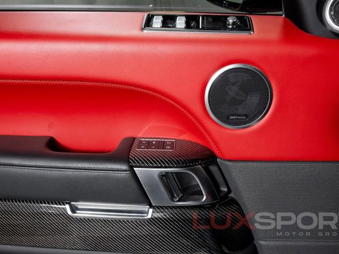 Used 2022 Land Rover Range Rover Sport SVR Carbon Edition image 15