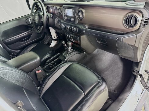 Used 2018 Jeep Wrangler Unlimited Sport S AWD/4WD image 34