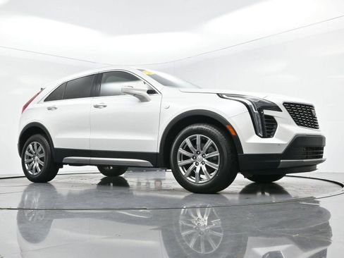 Used 2023 Cadillac XT4 Premium Luxury w/ Cold Weather Package AWD/4WD image 41