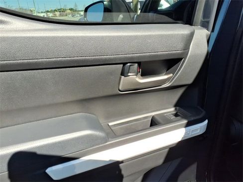 Used 2024 Toyota Tacoma TRD Sport image 7