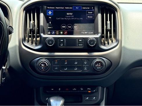 Used 2022 Chevrolet Colorado Z71 RWD image 36