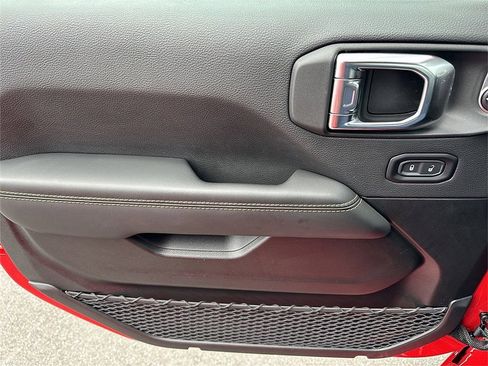 Certified 2025 Jeep Wrangler Sahara image 16