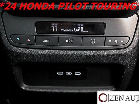 Used 2024 Honda Pilot Touring image 23