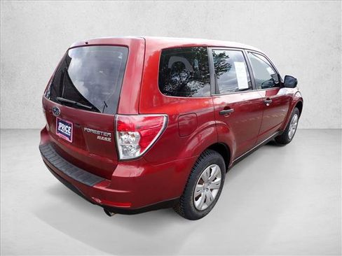 Used 2010 Subaru Forester 2.5X AWD/4WD image 4