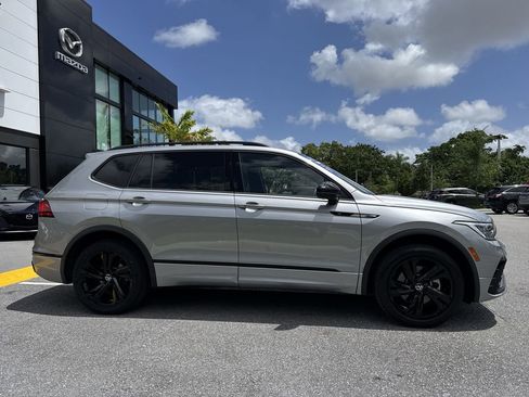 Used 2023 Volkswagen Tiguan SE R-Line image 23