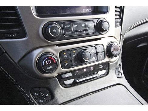 Used 2020 GMC Yukon Denali w/ Denali Ultimate Package image 26