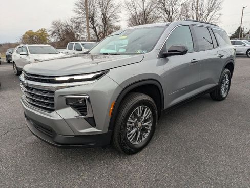 New 2026 Chevrolet Traverse LT w/ Driver Confidence Package image 4