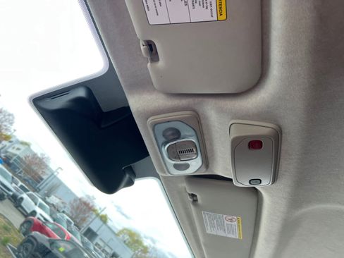 Used 2025 RAM ProMaster 2500 w/ Convenience Group FWD image 26