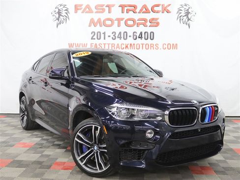 Used 2019 BMW X6 M w/ Executive Package image 3