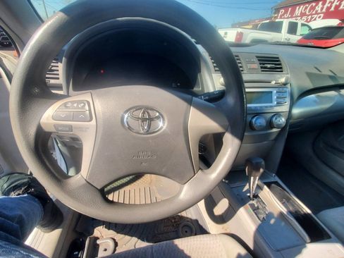 Used 2011 Toyota Camry LE w/ LE Extra-Value Pkg image 14