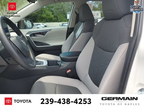 Used 2025 Toyota RAV4 XLE w/ Convenience Package FWD image 20