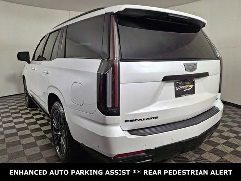 Used 2025 Cadillac Escalade Sport Platinum image 3