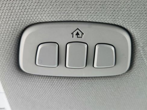 Used 2023 Ford Explorer Limited w/ Equipment Group 301A image 37