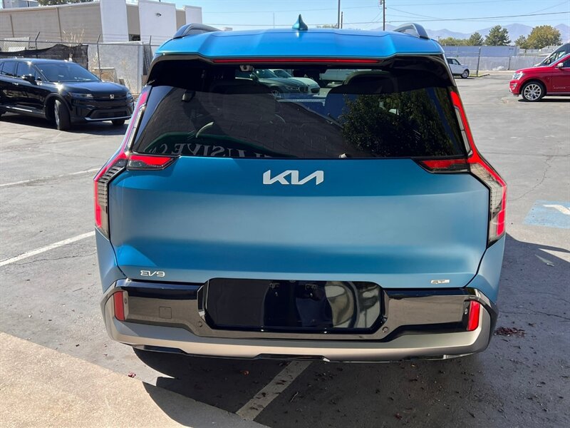 Used 2024 Kia EV9 GT-Line AWD/4WD image 6