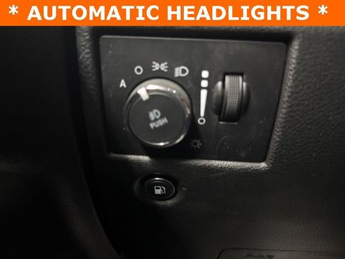 Used 2022 Jeep Grand Cherokee Limited w/ Tech Group image 24