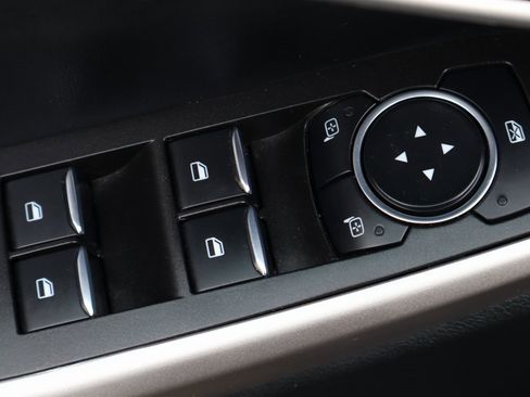 Used 2023 Ford Explorer XLT w/ Class IV Trailer Tow Package image 15