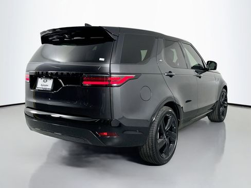 New 2025 Land Rover Discovery Dynamic SE image 5