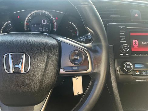 Used 2018 Honda Civic Sport image 11