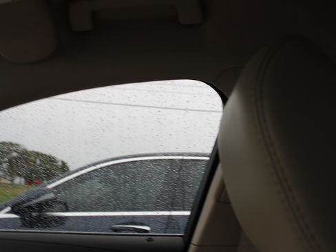 Used 2020 Lincoln MKZ image 20