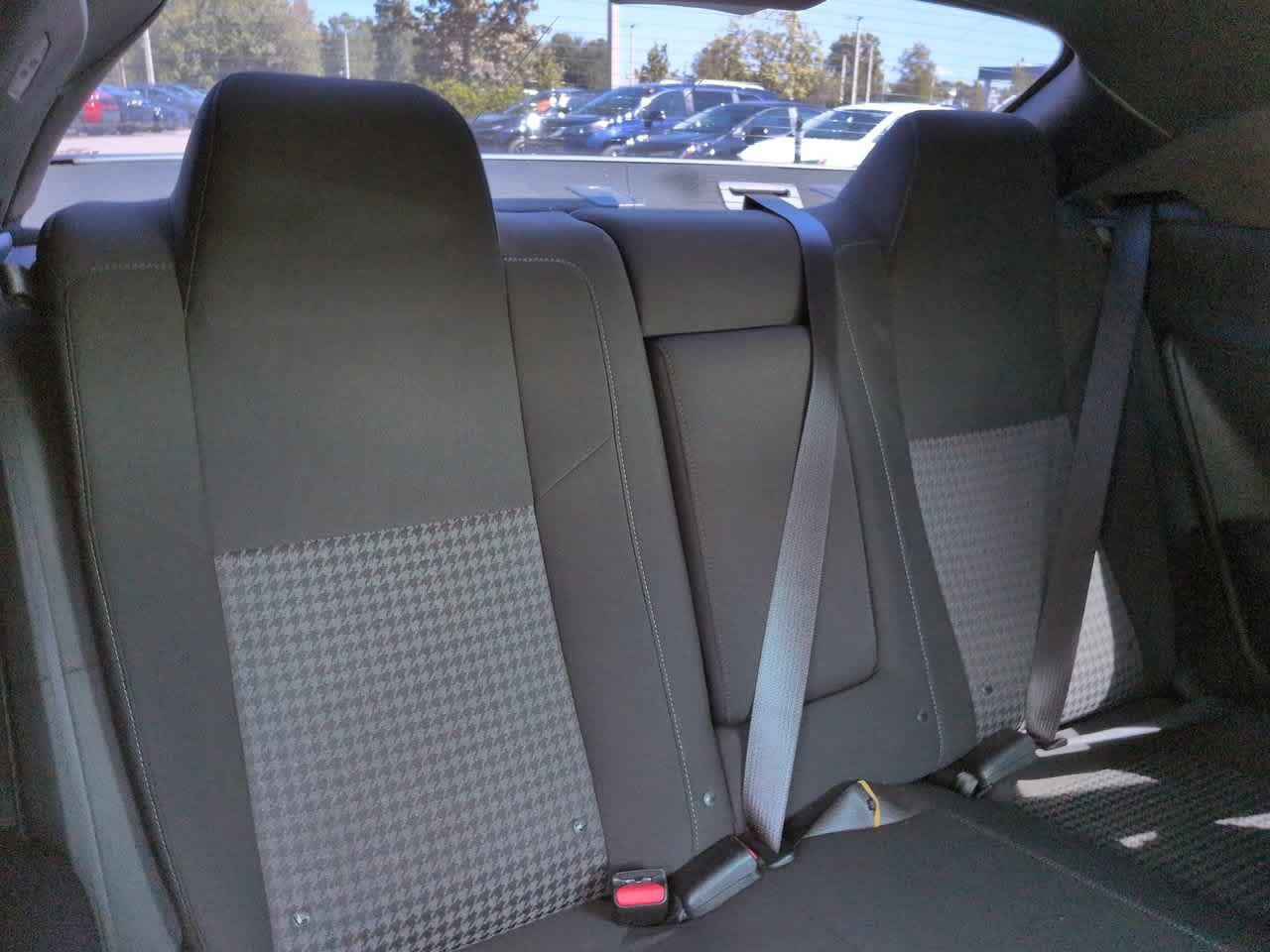 Used 2022 Dodge Challenger R/T RWD image 13