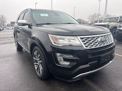 Used 2016 Ford Explorer Platinum image 4