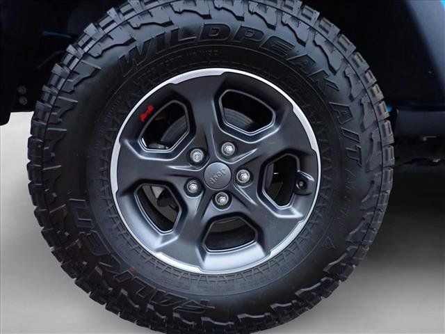 Used 2017 Jeep Wrangler Unlimited Rubicon AWD/4WD image 7