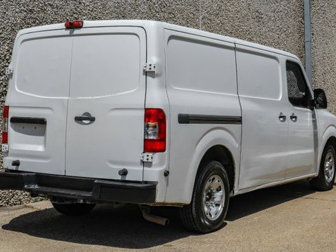 Used 2013 Nissan NV 2500 S w/ Side Curtain Airbag Pkg image 10