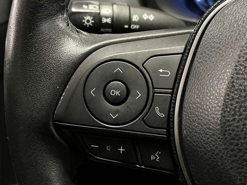 Used 2020 Toyota RAV4 XLE image 25