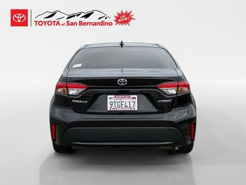 Certified 2022 Toyota Corolla LE image 4