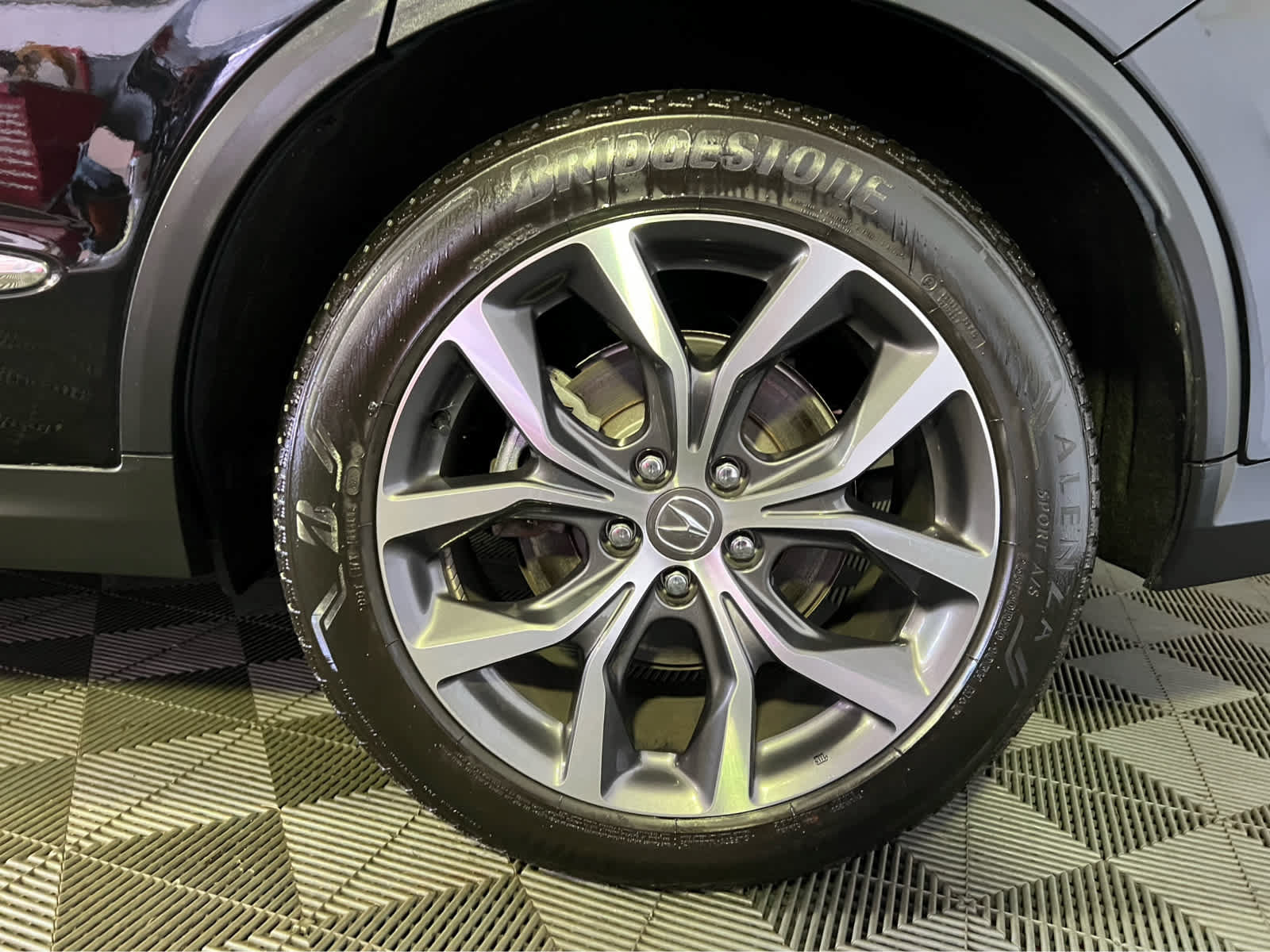 Certified 2024 Acura MDX w/ Technology Package AWD/4WD image 9