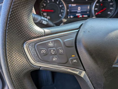 Used 2020 Chevrolet Equinox LT image 16