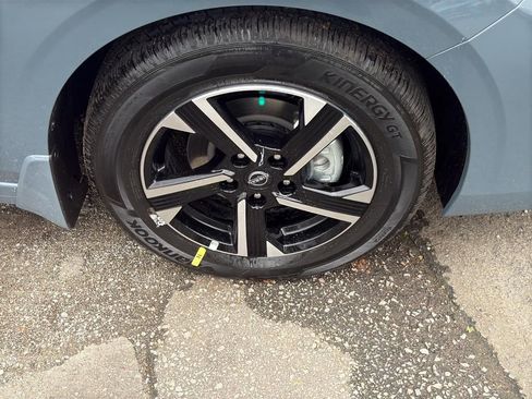 New 2025 Nissan Sentra SV w/ All-Weather Package image 9