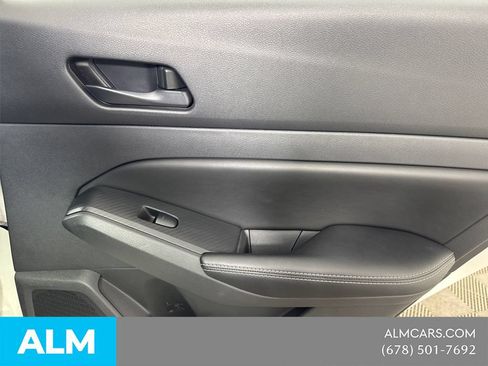 Used 2025 Nissan Altima 2.5 SV FWD image 19