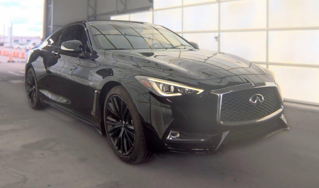 Used 2018 INFINITI Q60 2.0t RWD image 2