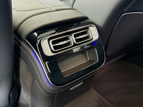 Used 2025 Mercedes-Benz S 580 4MATIC Sedan image 28