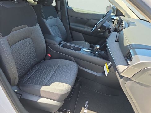 New 2026 Nissan Kicks SV FWD image 33