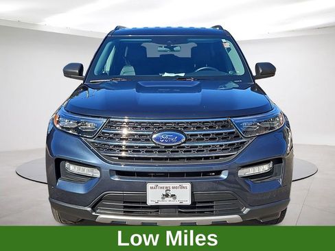 Used 2022 Ford Explorer XLT w/ Equipment Group 202A image 2
