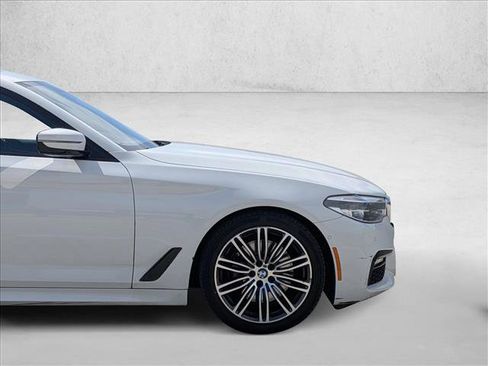 Used 2017 BMW 530i image 11