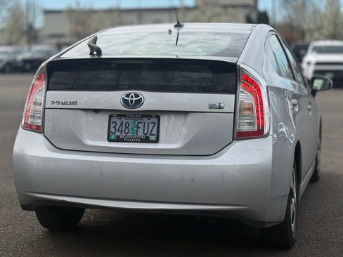 Used 2012 Toyota Prius Three w/ Solar Roof Pkg image 5