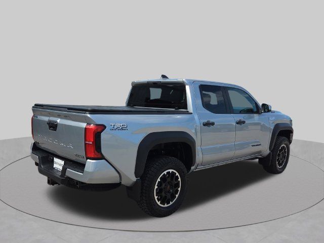 Used 2026 Toyota Tacoma TRD Off-Road AWD/4WD image 5
