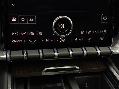 New 2026 GMC Acadia Denali w/ Super Cruise Package image 33