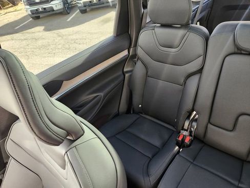 New 2025 Volvo EX90 Plus image 14