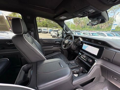 Used 2024 GMC Sierra 2500 AT4X AWD/4WD image 25